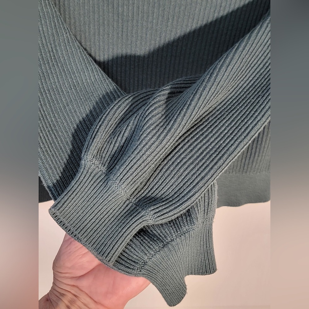Lululemon Reversible Crossover Sweater•Knit Merino Wool•Medium Forest Green•Sz 4 - Picture 12 of 16